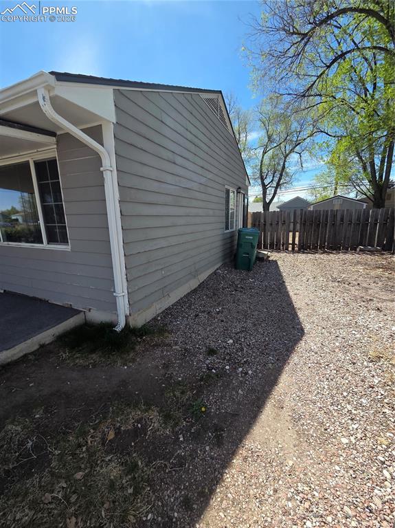 Image 2 of 13: Side of Structure