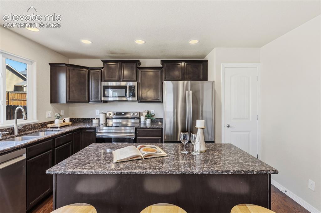 Image 6 of 35: Kitchen