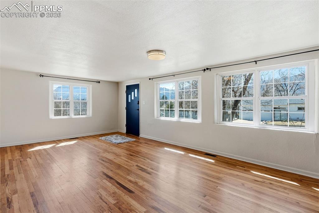 Image 4 of 49: Light and Bright Living Room