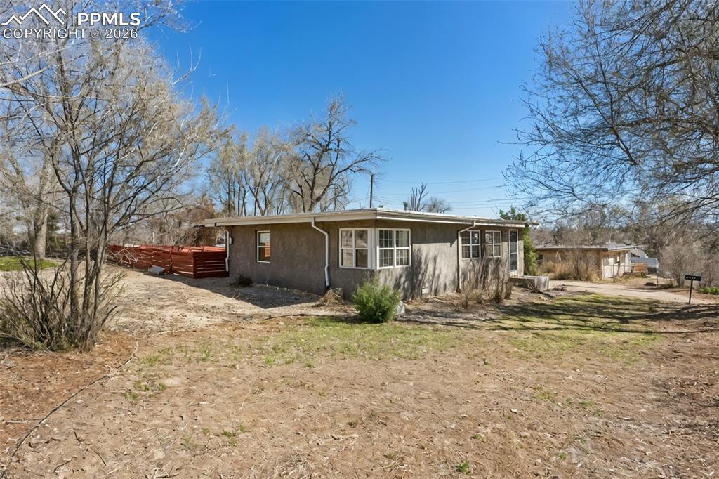 Image 45 of 49: Back of Structure