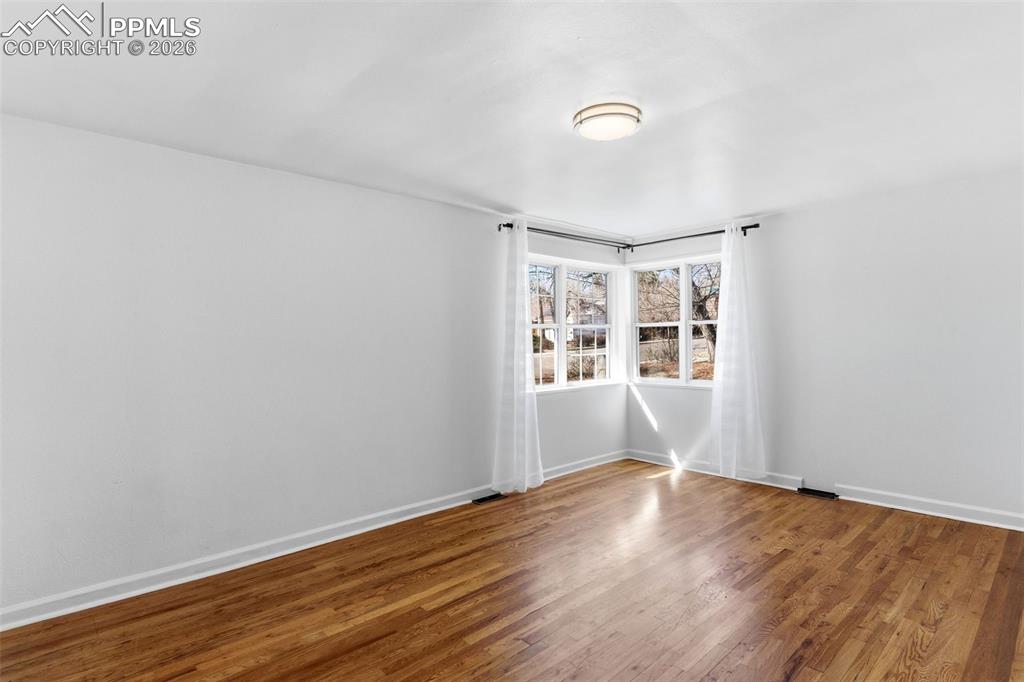 Image 7 of 49: Master Bedroom