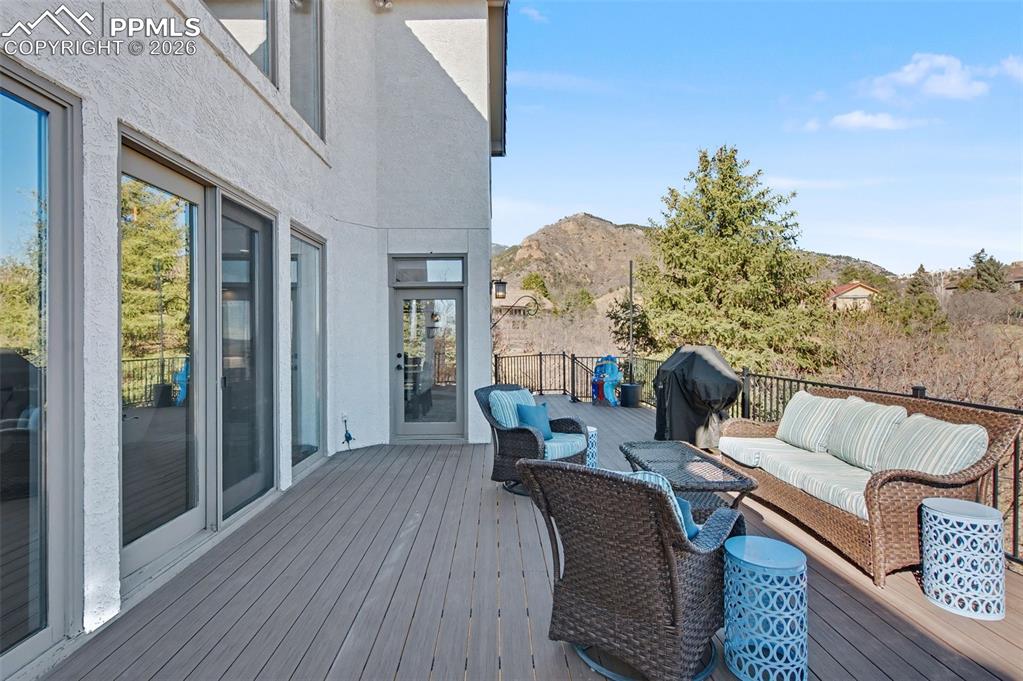 Image 45 of 48: Deck