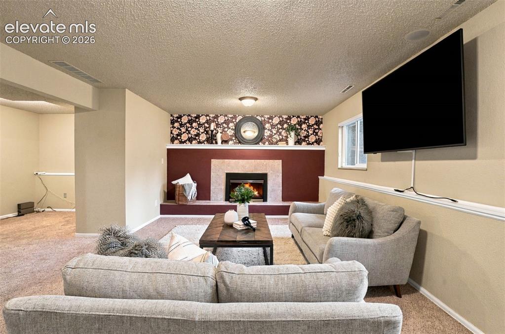 Image 12 of 26: Living Room
