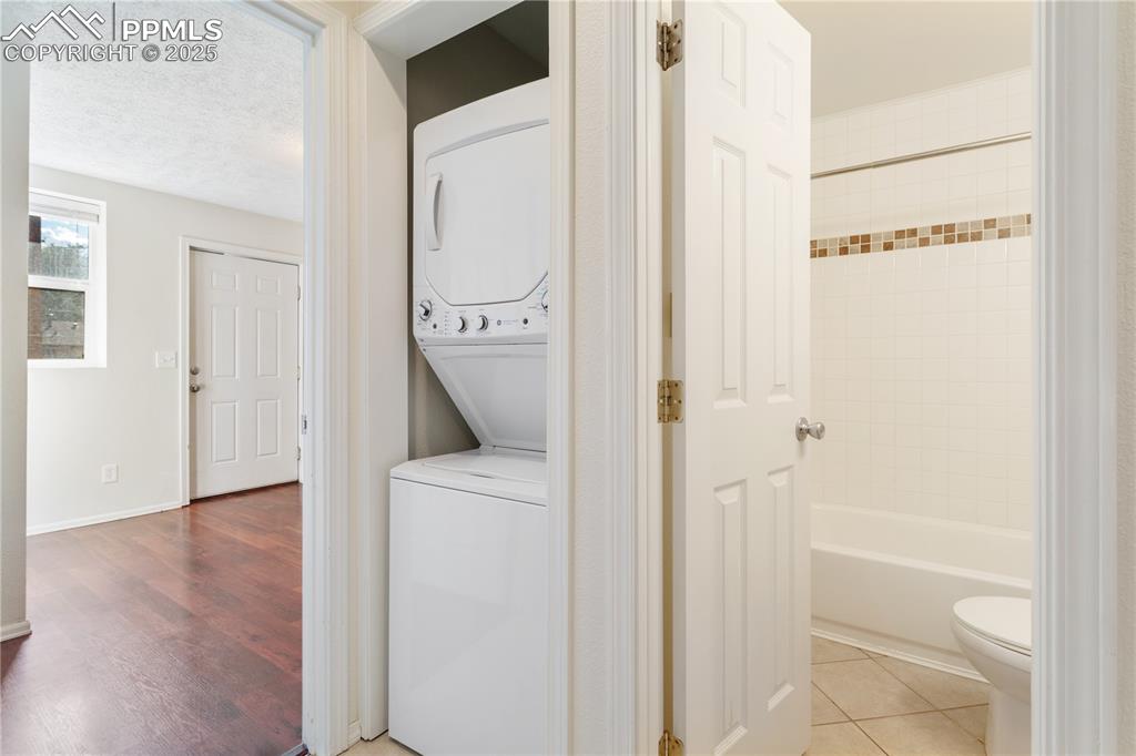 Image 32 of 38: unit B