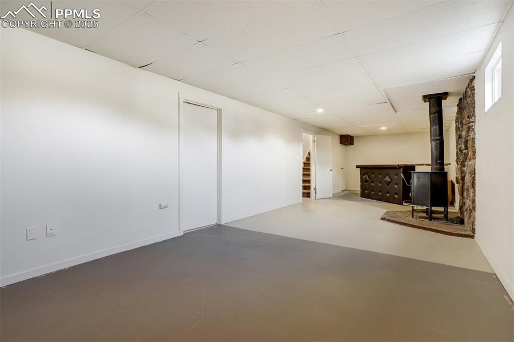 Image 24 of 34: Family room is ready for your creative design