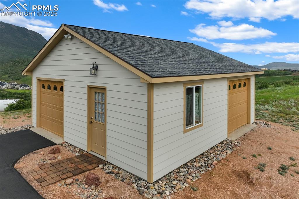 Image 46 of 50: Detached 2 car garage/workshop