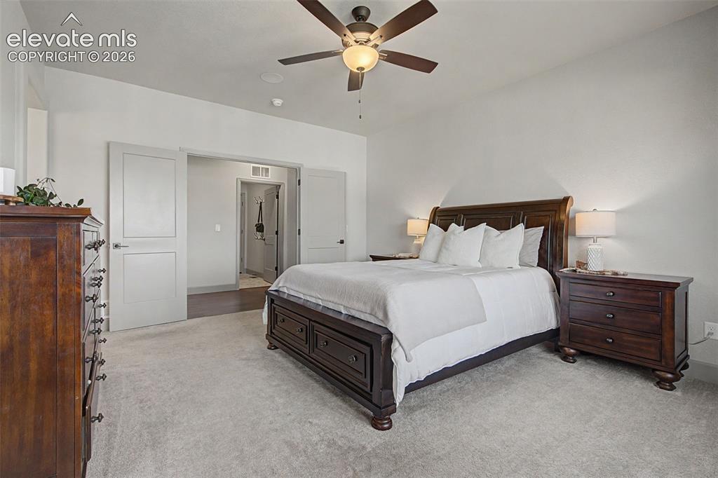 Image 16 of 46: Bedroom