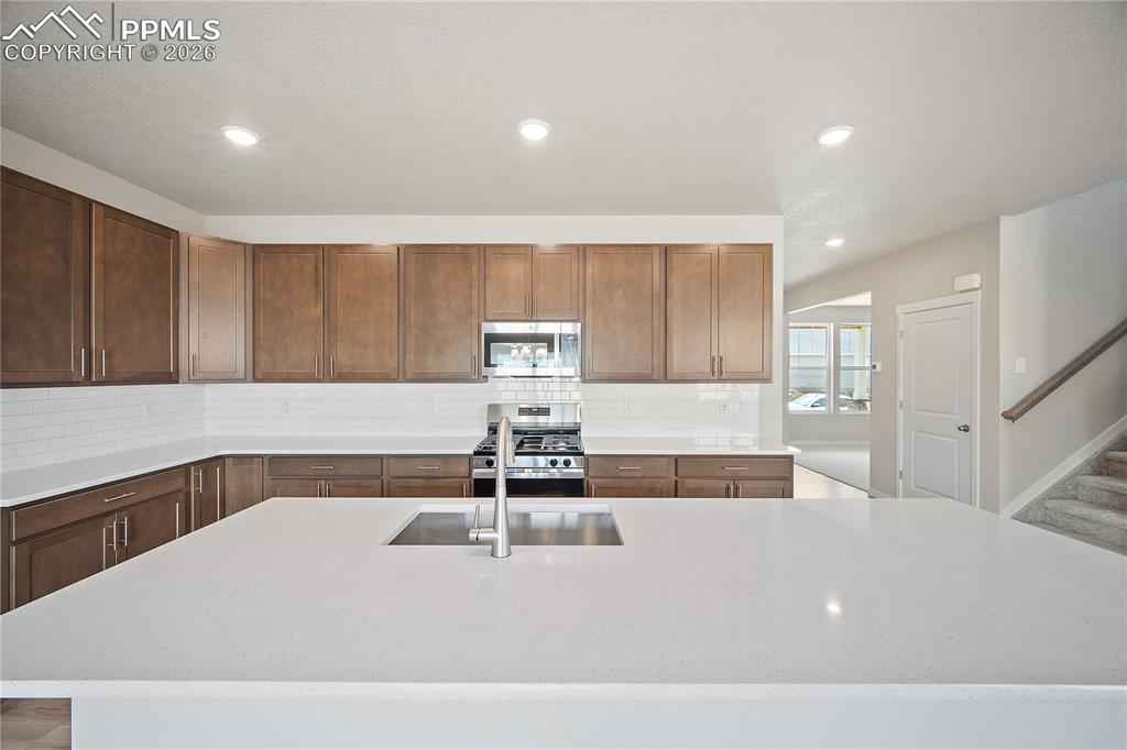 Image 11 of 37: Kitchen