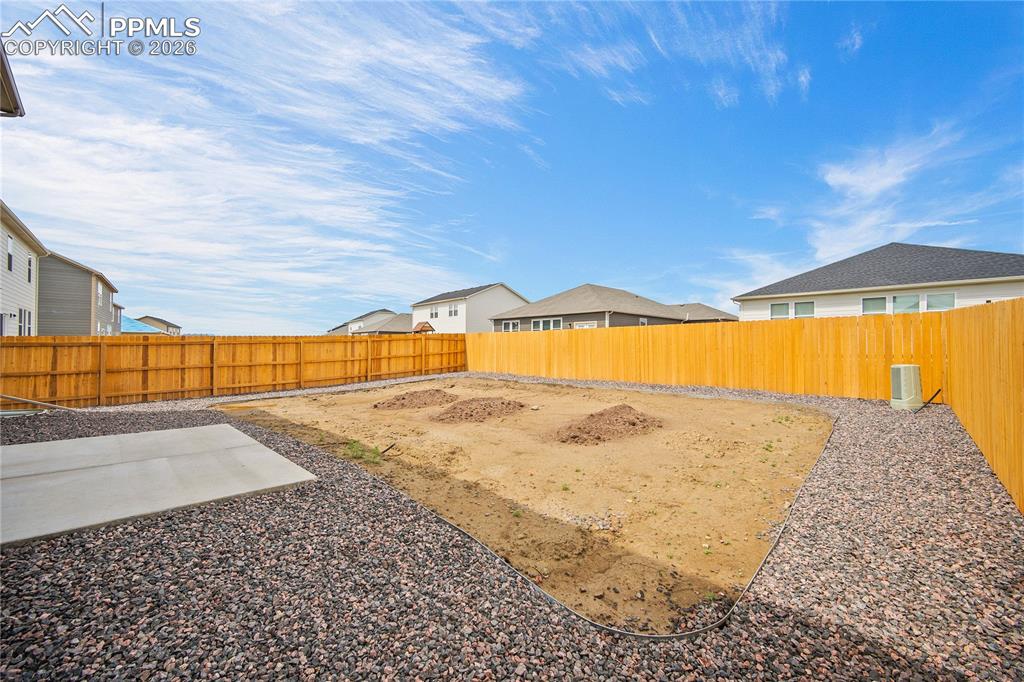 Image 37 of 37: Yard