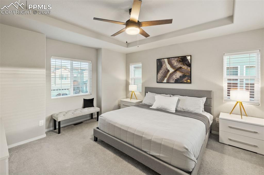 Image 21 of 37: Bedroom