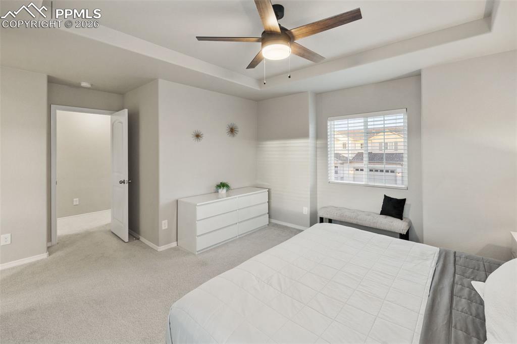 Image 22 of 37: Bedroom