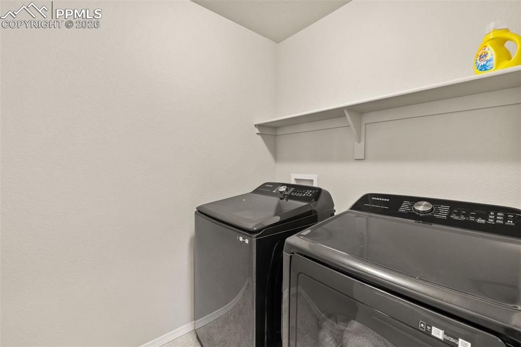 Image 34 of 37: Laundry