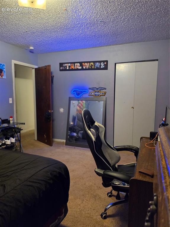 Image 36 of 39: Bedroom
