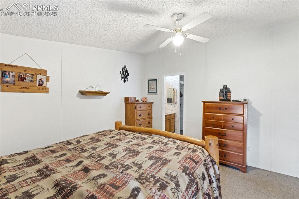 Image 23 of 47: Bedroom