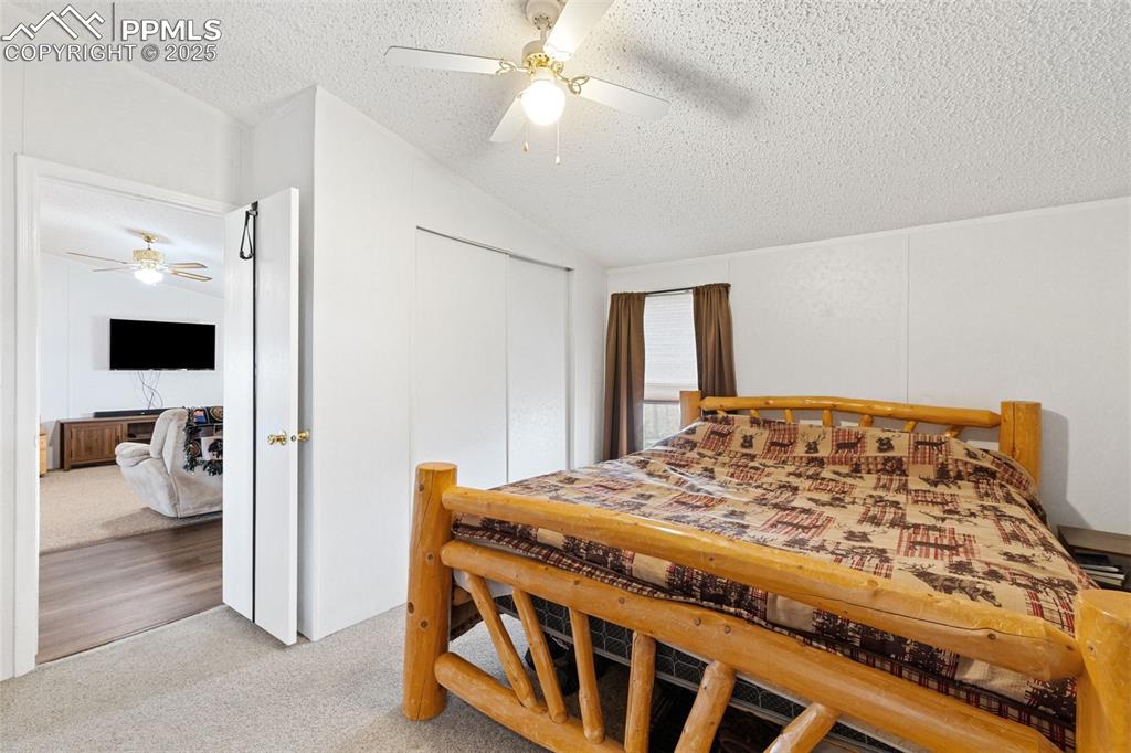 Image 24 of 47: Bedroom