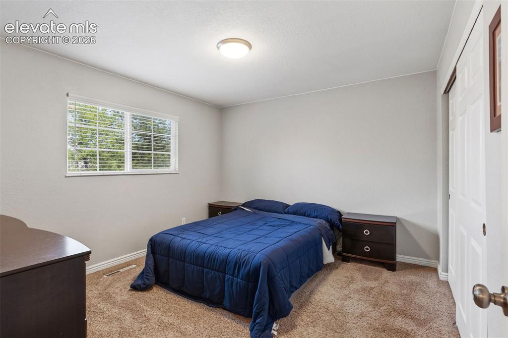 Image 15 of 34: Bedroom