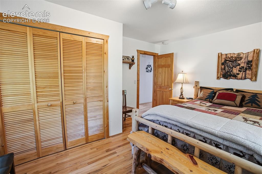 Image 14 of 21: Main Level Bedroom 2