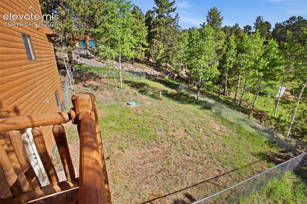 Image 21 of 21: Front Deck