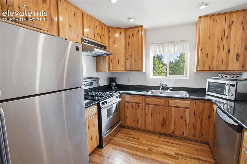 Image 9 of 21: Living - Dining