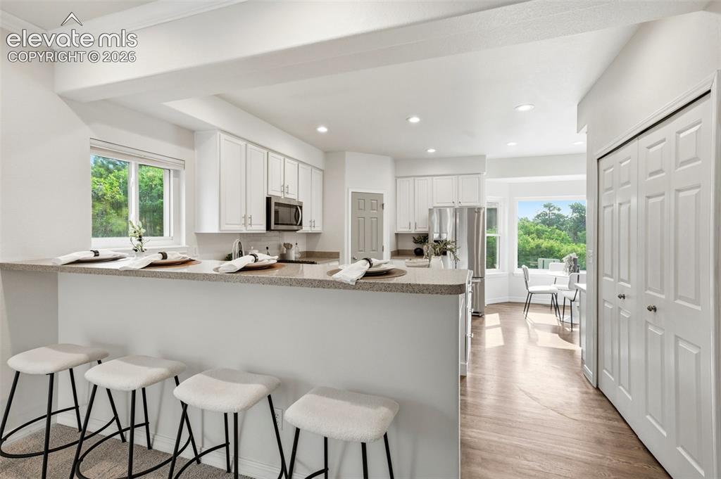 Image 10 of 49: Kitchen