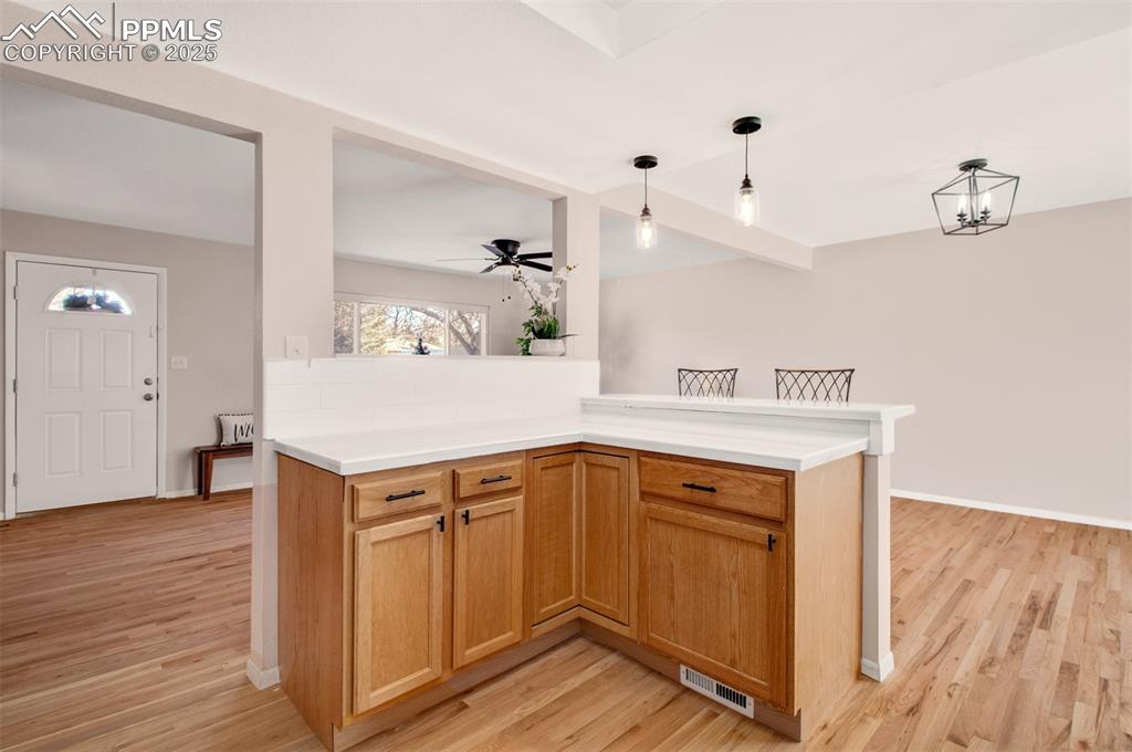 Image 11 of 45: Kitchen