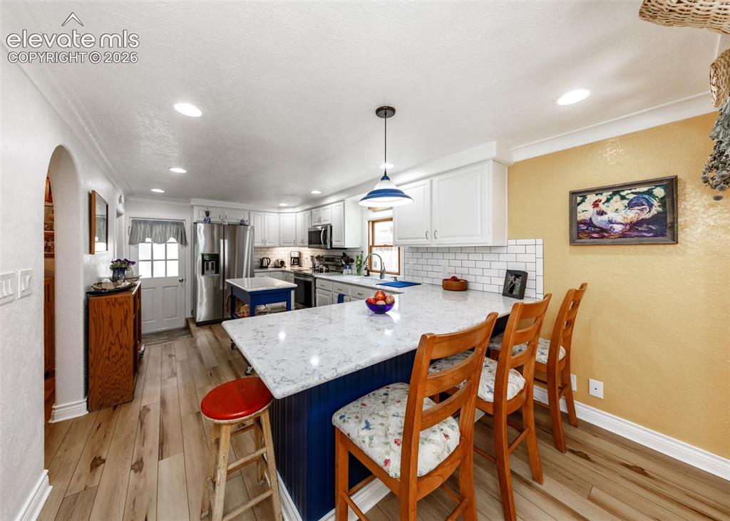 Image 13 of 45: Kitchen