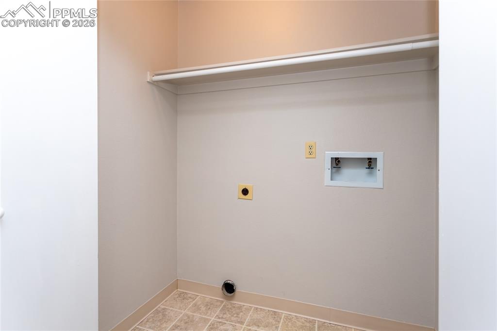 Image 26 of 31: Laundry