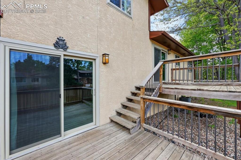 Image 39 of 47: Deck