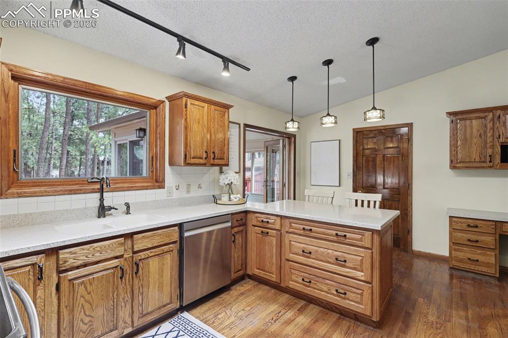 Image 12 of 48: Kitchen