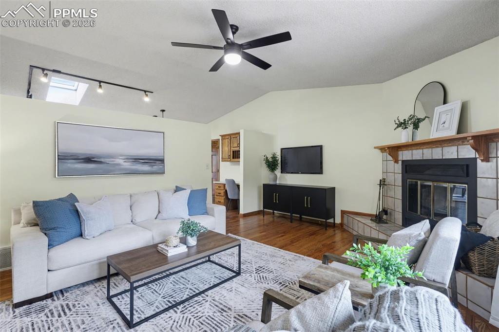 Image 7 of 48: Living Room