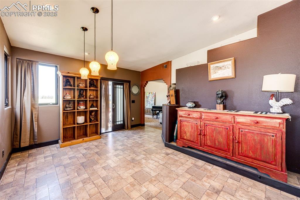 Image 13 of 42: Kitchen