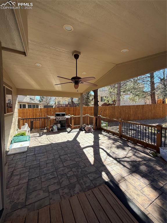 Image 31 of 31: Patio