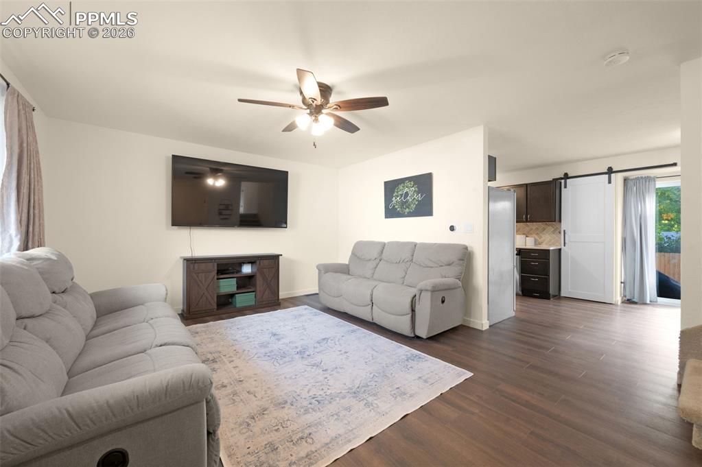 Image 4 of 29: Living Room