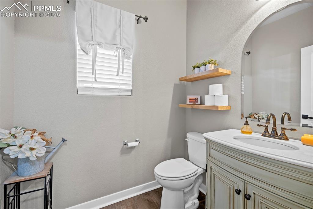 Image 14 of 34: Bathroom