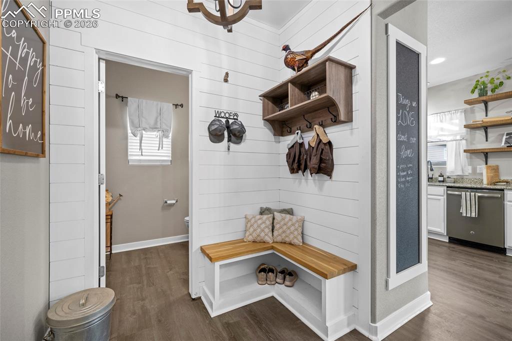 Image 6 of 34: Mud Room