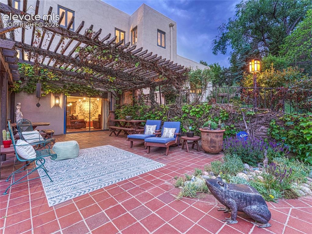 Image 41 of 50: When the best room is outdoors | Garden gathering space