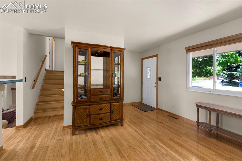 Image 9 of 45: Entry