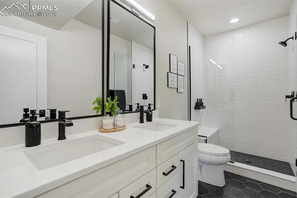 Image 34 of 47: Basement bathroom