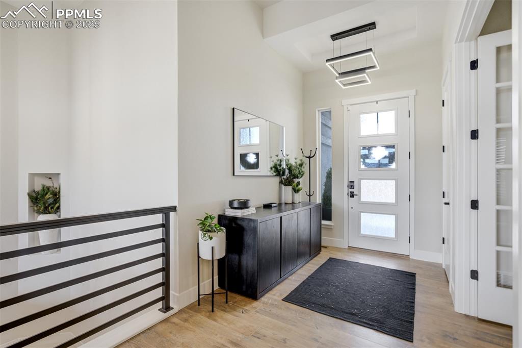 Image 8 of 47: Entry