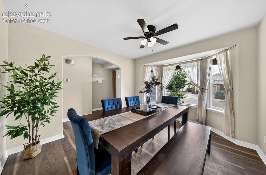 Image 20 of 43: Dining Area