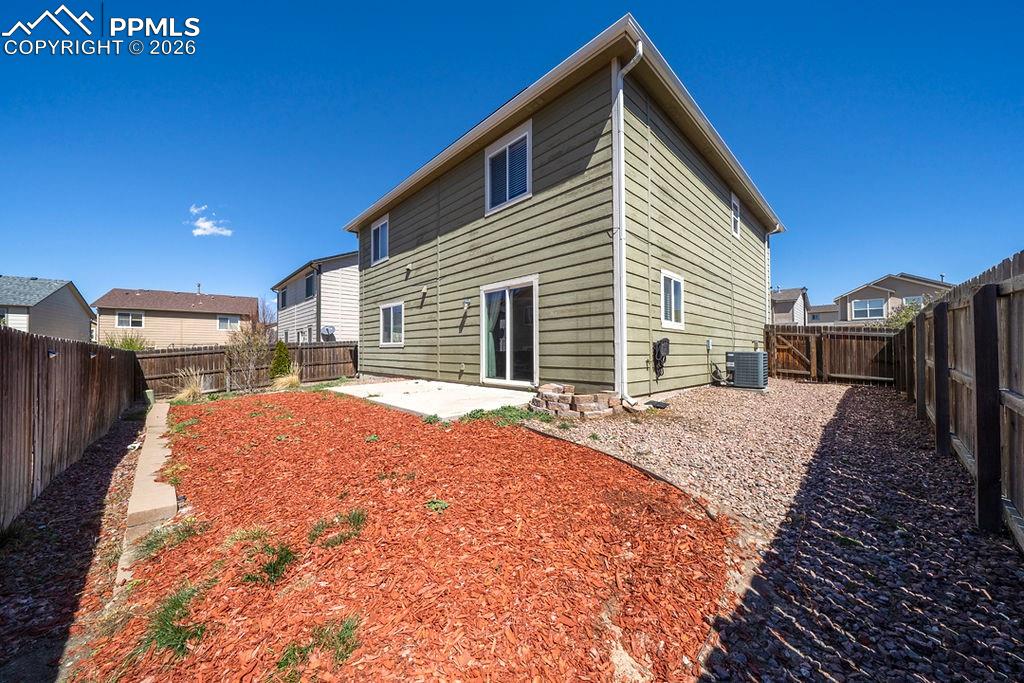 Image 5 of 26: Back of Structure