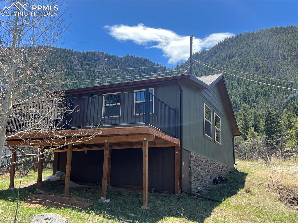 Image 2 of 50: Back of Structure