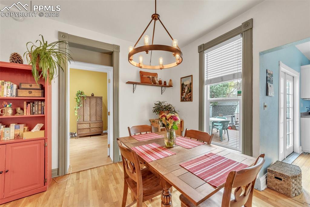 Image 8 of 47: Dining Area