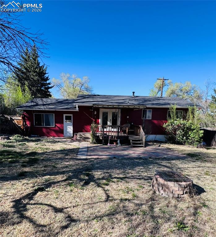 Image 22 of 23: Back of Structure