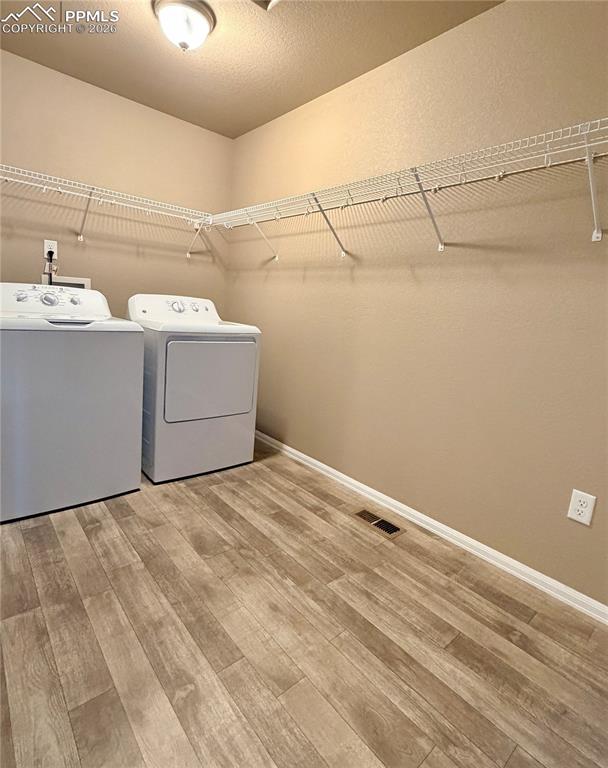 Image 20 of 23: Laundry