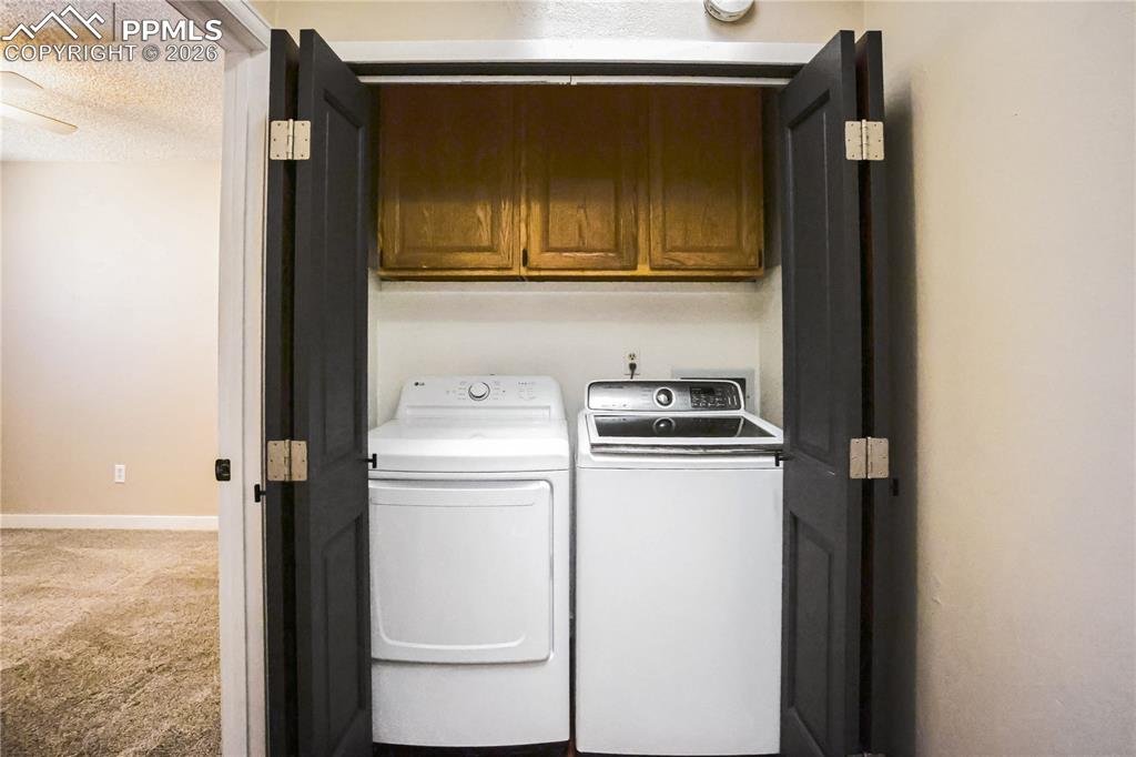 Image 17 of 22: Laundry