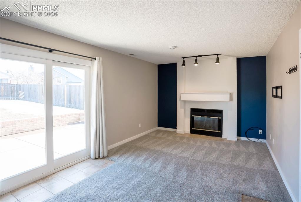 Image 3 of 22: Living Room