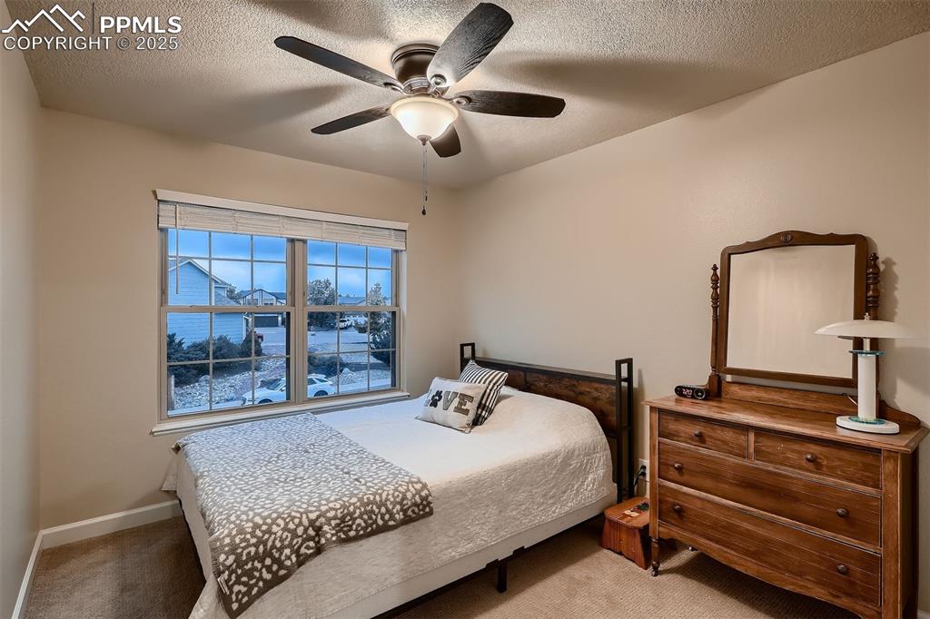 Image 16 of 28: Bedroom