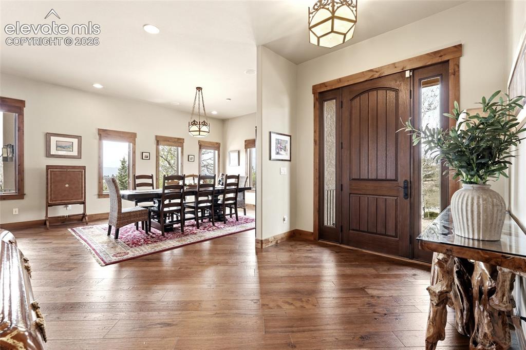 Image 8 of 50: Entry