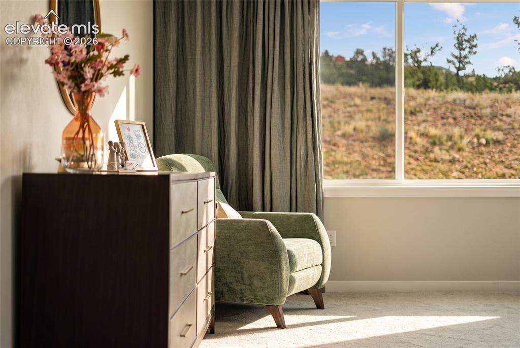 Image 19 of 39: Sitting Room